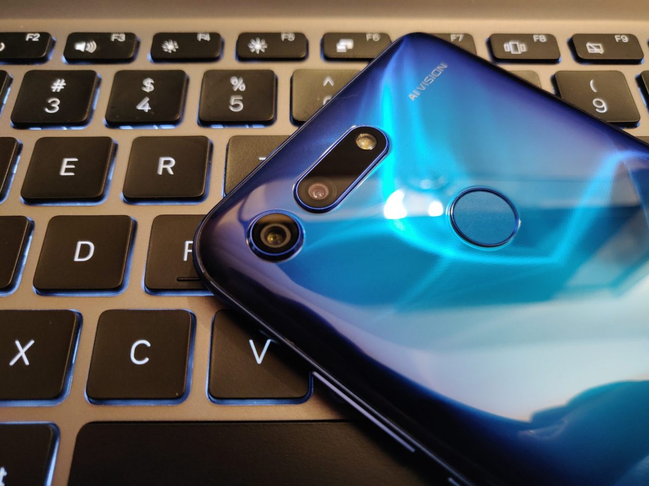 HONOR View20