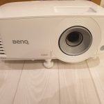 BenQ Projektor MH550 front